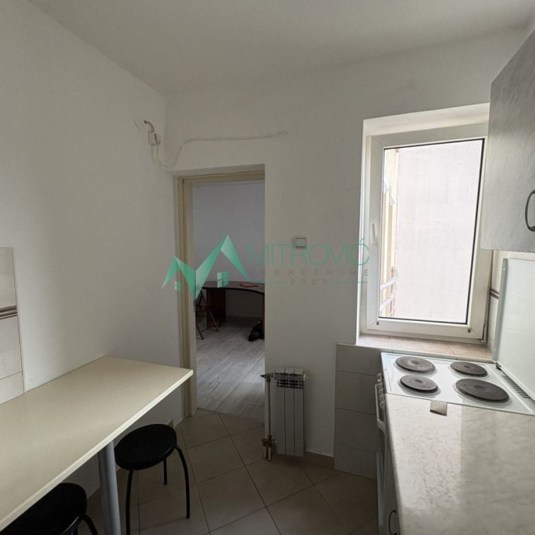Stan Prodaja Novi Sad  28 m2