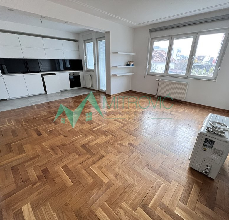 Lokal Prodaja Novi Sad  146 m2