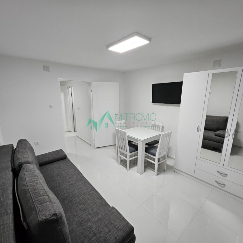 Stan Prodaja Novi Sad  25 m2