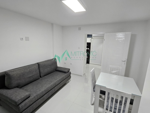 Stan Prodaja Novi Sad  25 m2