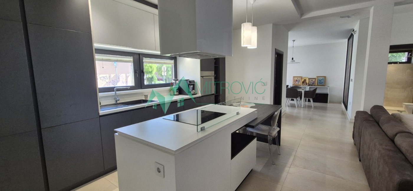 Kuća Prodaja Petrovaradin Kuća Prodaja Petrovaradin 172 m2