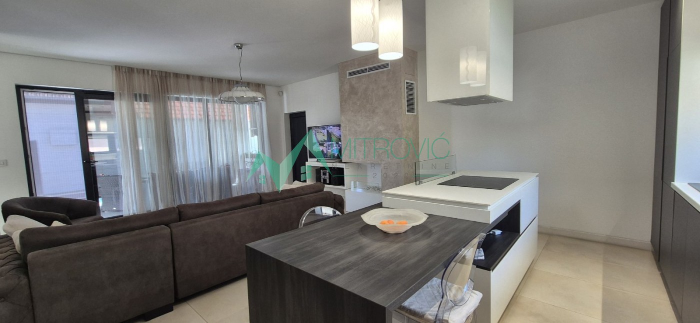Kuća Prodaja Petrovaradin Kuća Prodaja Petrovaradin 172 m2