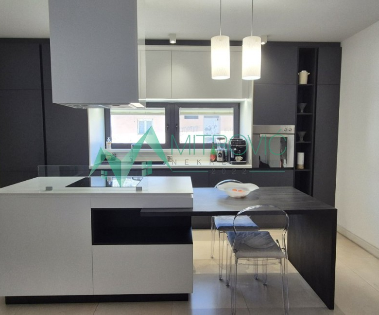 Kuća Prodaja Petrovaradin  172 m2