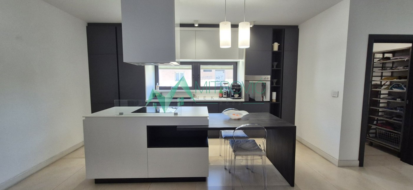 Kuća Prodaja Petrovaradin Kuća Prodaja Petrovaradin 172 m2