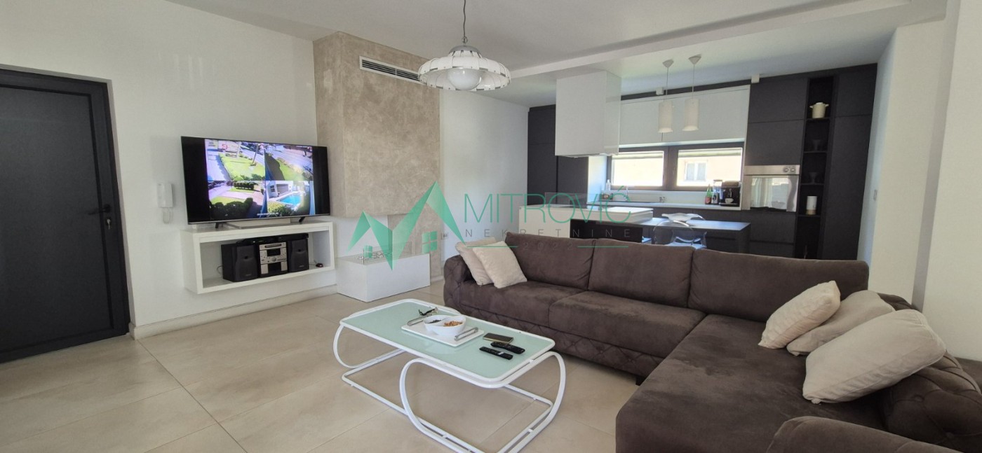 Kuća Prodaja Petrovaradin Kuća Prodaja Petrovaradin 172 m2