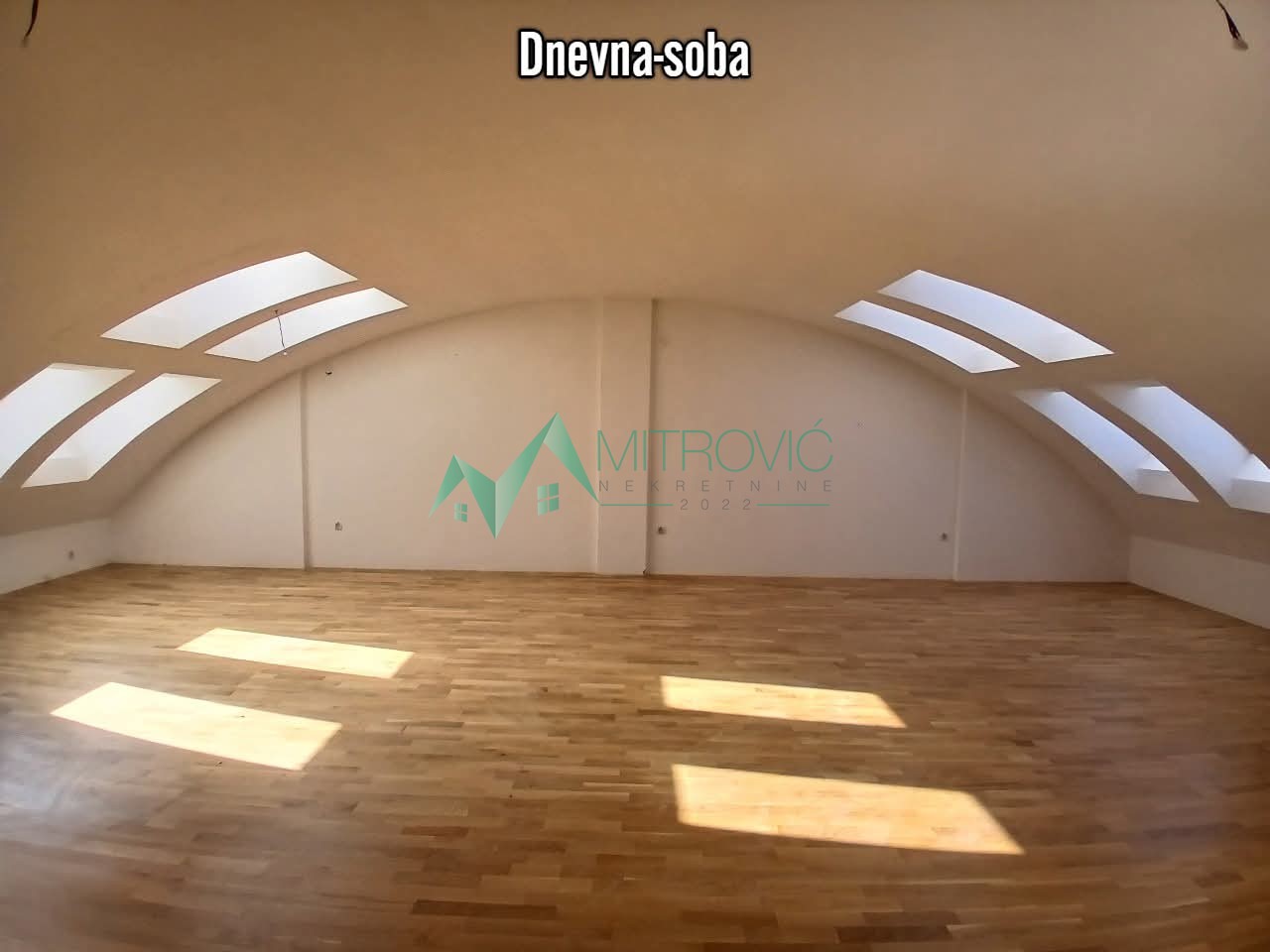 Stan Prodaja Novi Sad  130 m2