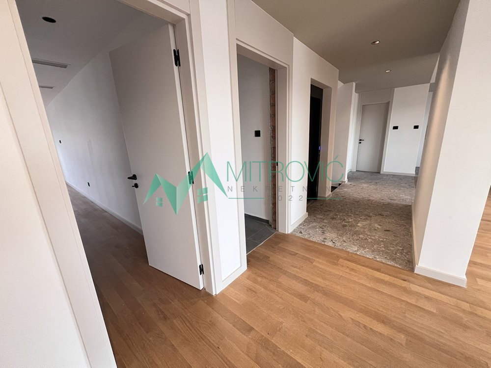 stanovi-5-re-telep-1001632-6l5di Petosoban stan na prodaju, Telep, Novi Sad, 210m², 669.500 €
