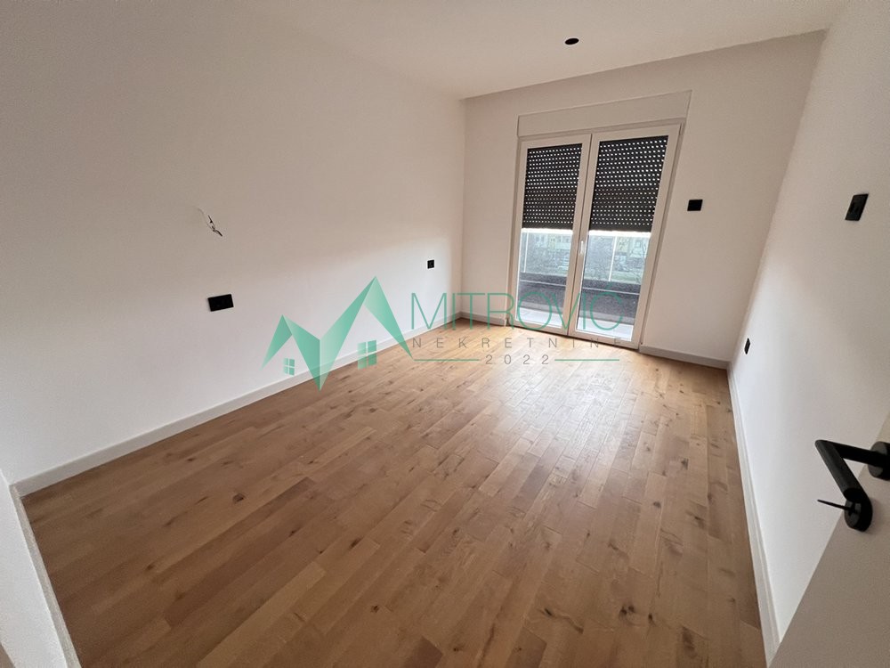 stanovi-5-re-telep-1001632-azrma Petosoban stan na prodaju, Telep, Novi Sad, 210m², 669.500 €