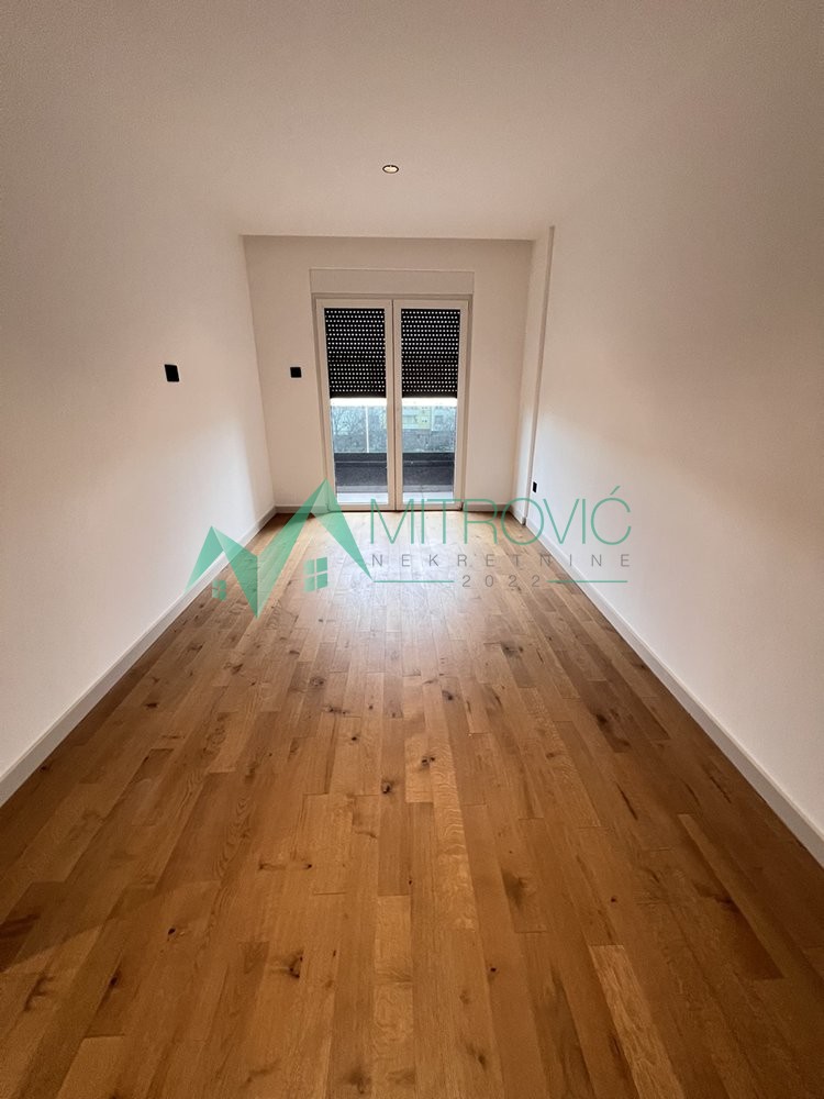 stanovi-5-re-telep-1001632-ddc4r Petosoban stan na prodaju, Telep, Novi Sad, 210m², 669.500 €