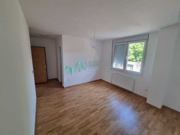 Stan Prodaja Novi Sad  27 m2