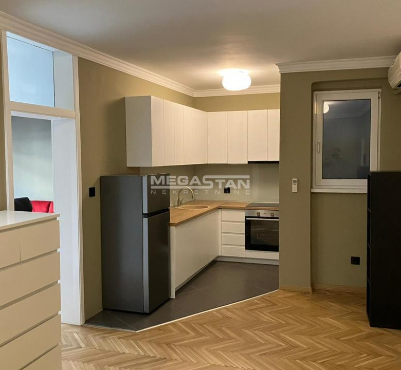 Stan Izdavanje Beograd Krunski Venac 78 m2