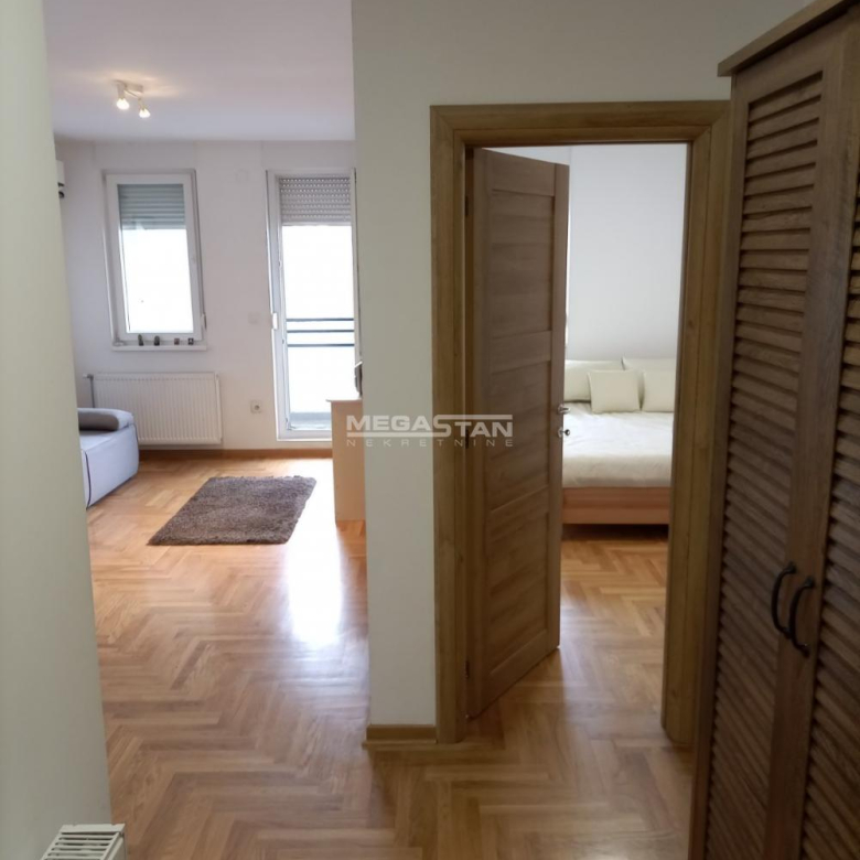 Stan Izdavanje Beograd Mali Mokri Lug 43 m2