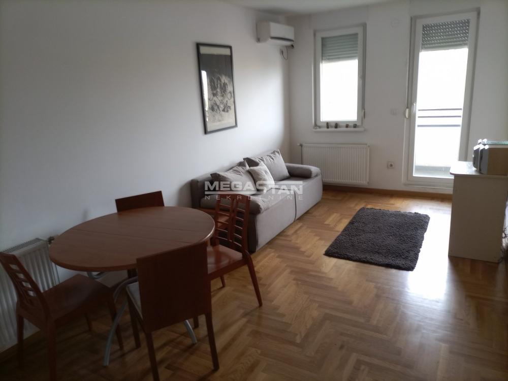 Stan Izdavanje Beograd Mali Mokri Lug 43 m2