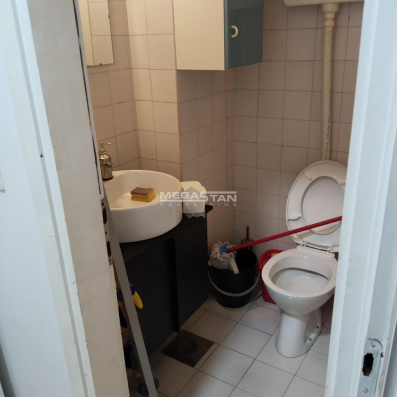 Lokal Prodaja Beograd Južni Bulevar 19.5 m2