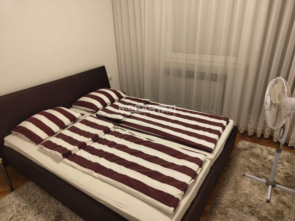 Kuća Prodaja Beograd Kuća Prodaja Beograd Leštane 280 m2