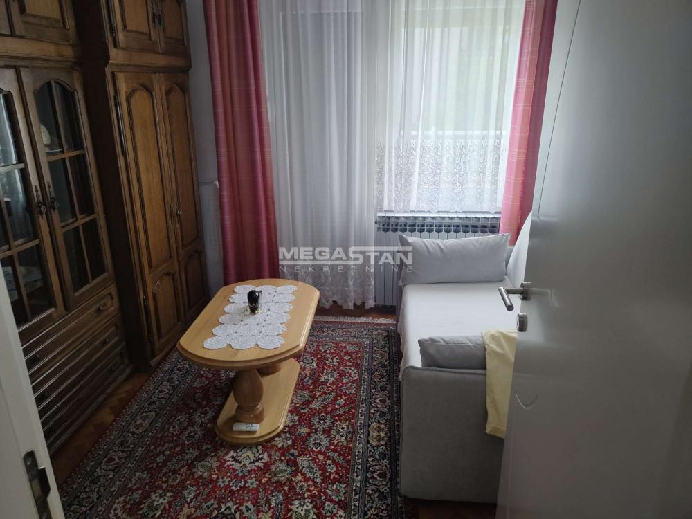 Kuća Prodaja Beograd Kuća Prodaja Beograd Leštane 280 m2