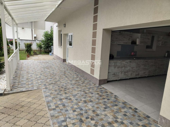 Kuća Prodaja Beograd Leštane 280 m2