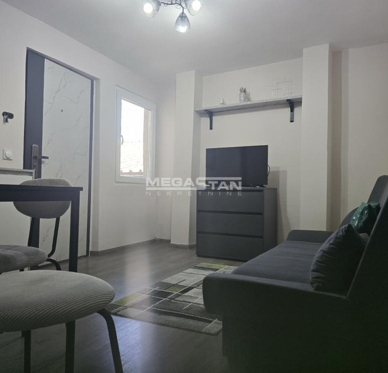 Zemun, fenomenalna lokacija i odlična investicija – uknjižen stančić.