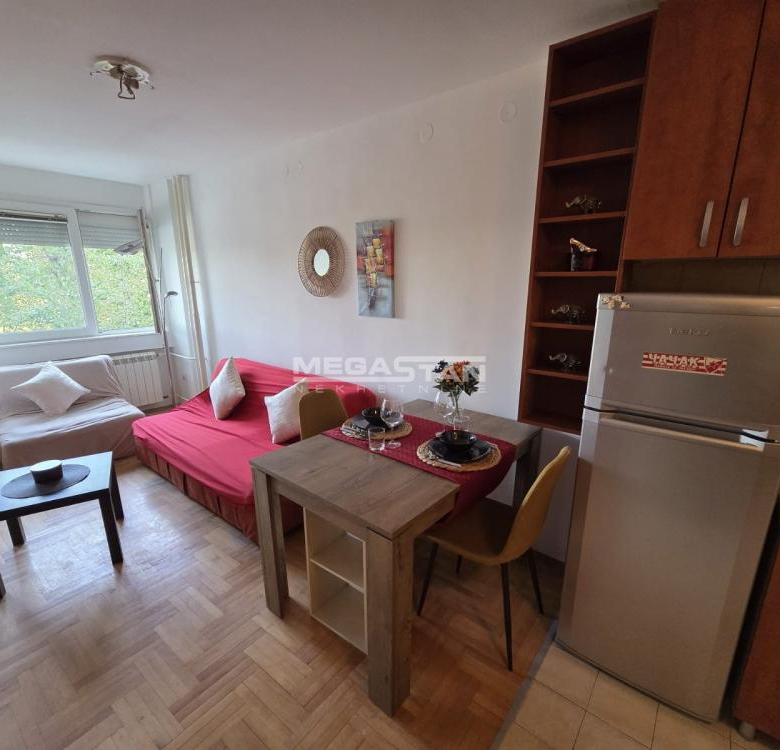 Stan Prodaja Beograd Blok 45 33 m2