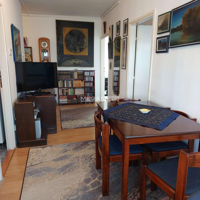 Stan Prodaja Beograd Blok 45 65 m2