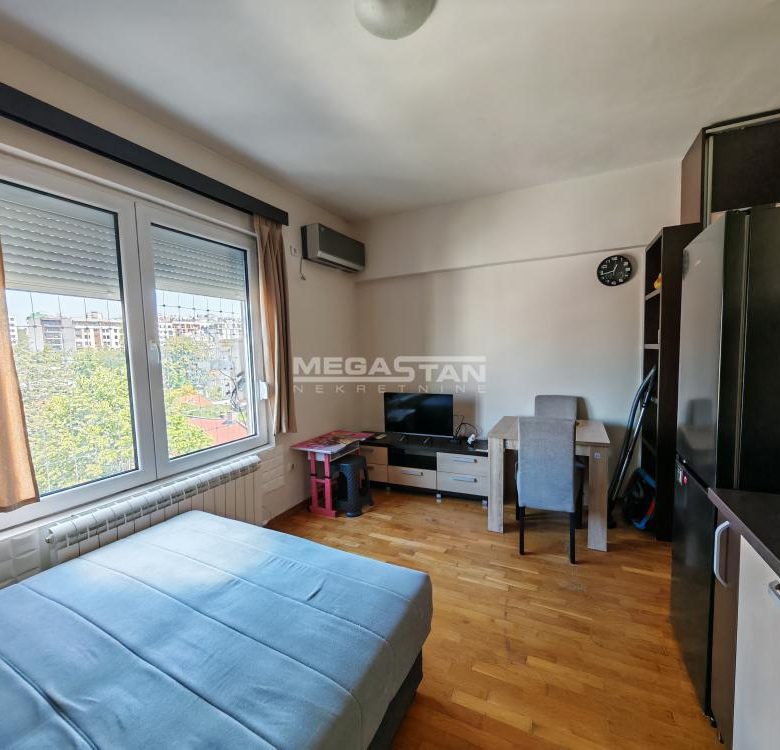 Lekino brdo, renoviran, namešten.