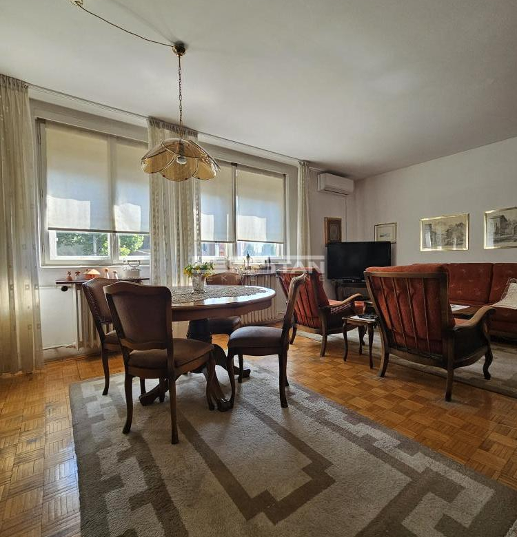 Četvorosoban stan na prodaju, Lekino Brdo, Beograd, 106m², 371.000 €