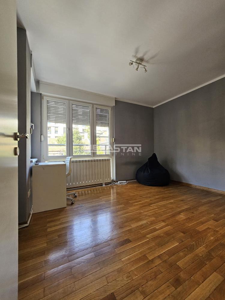 108100383-14-20260813165538 Trosoban stan na prodaju, Lekino Brdo, Beograd, 81m², 1. sprat, 307.800 €