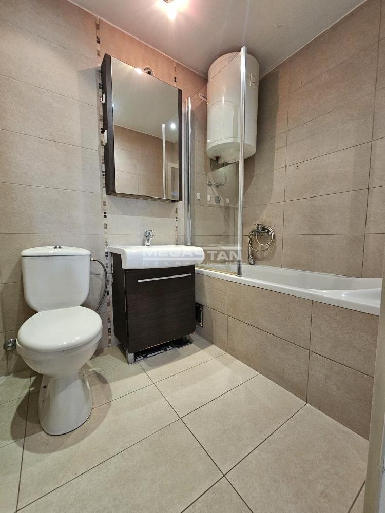 108100384-15-20260813173157 Trosoban stan na prodaju, Lekino Brdo, Beograd, 81m², 2. sprat, 307.800 €