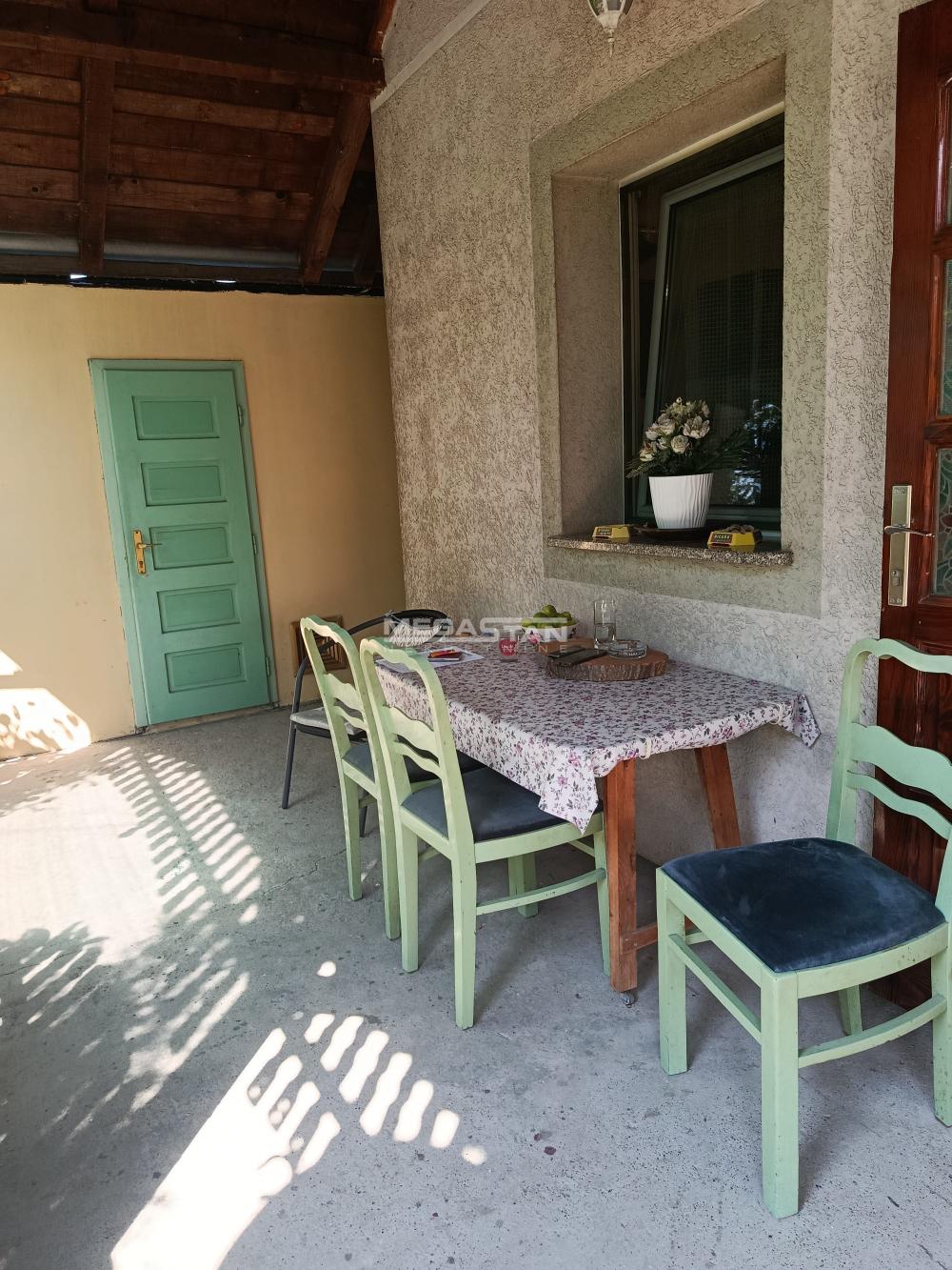 Kuća za izdavanje, Borča, Beograd, 83m², 500 €/mes