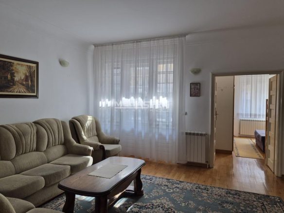 Stan Izdavanje Beograd Hram Svetog Save 70 m2
