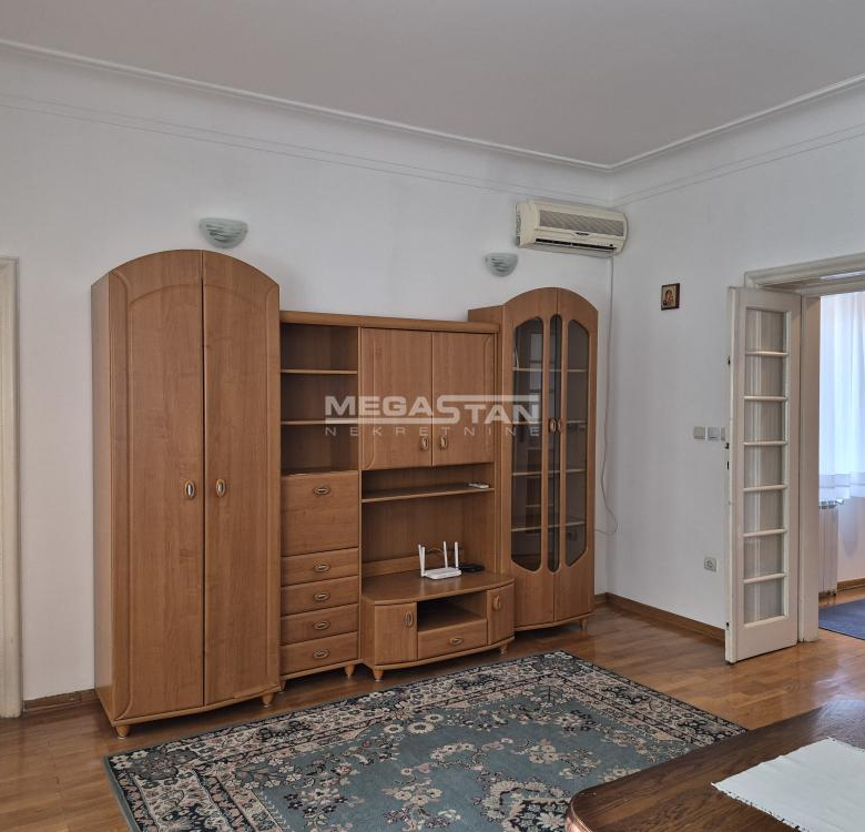 Stan Izdavanje Beograd Hram Svetog Save 70 m2