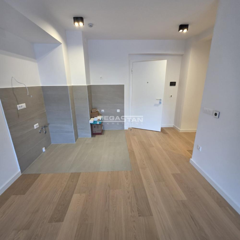 Stan Izdavanje Beograd Blok 64 44 m2