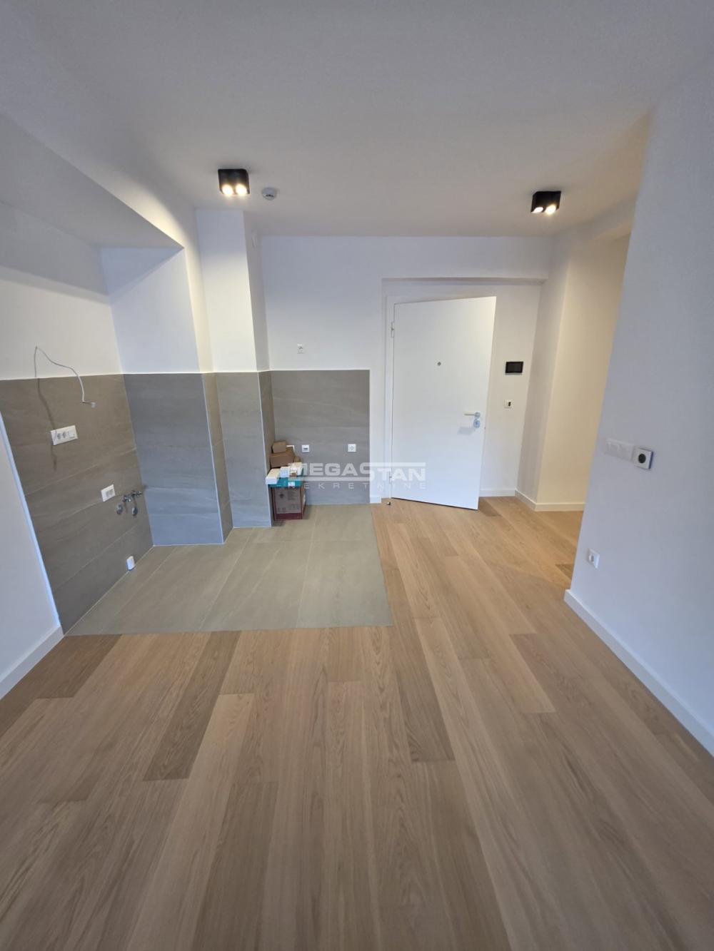 Stan Izdavanje Beograd Blok 64 44 m2