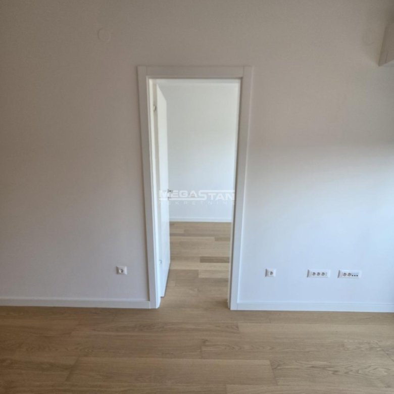 Stan Izdavanje Beograd Blok 64 44 m2