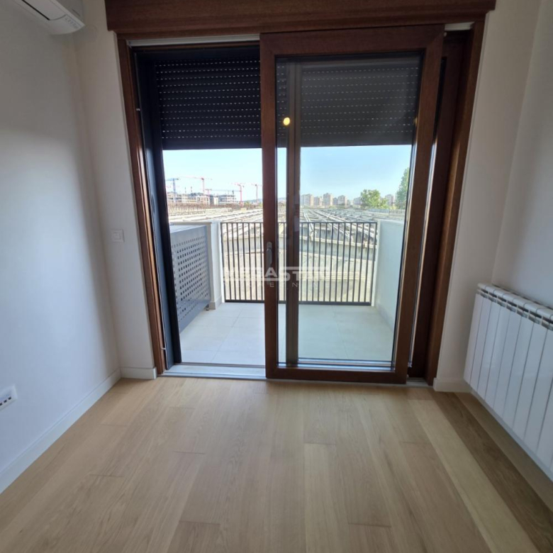 Stan Izdavanje Beograd Blok 64 44 m2
