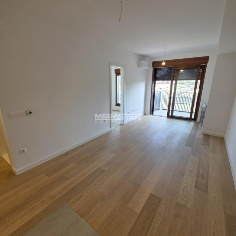 Stan Izdavanje Beograd Blok 64 44 m2