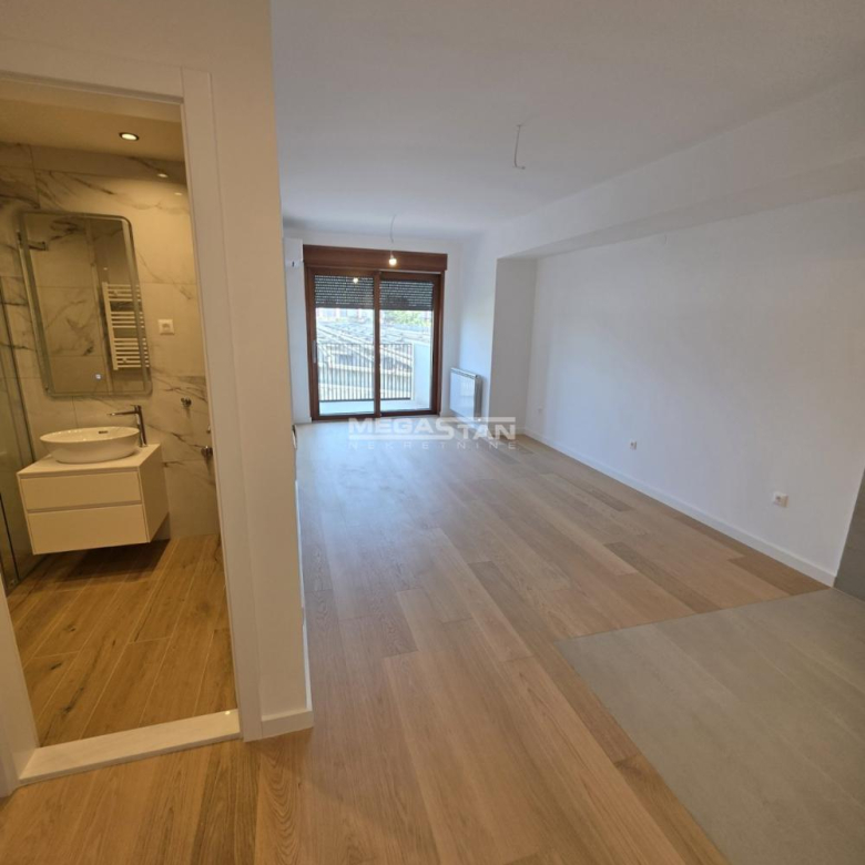 Stan Izdavanje Beograd Blok 64 44 m2