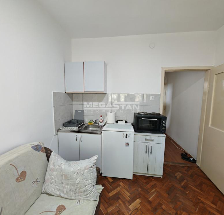 Stan Izdavanje Beograd Zvezdarska Šuma 17 m2