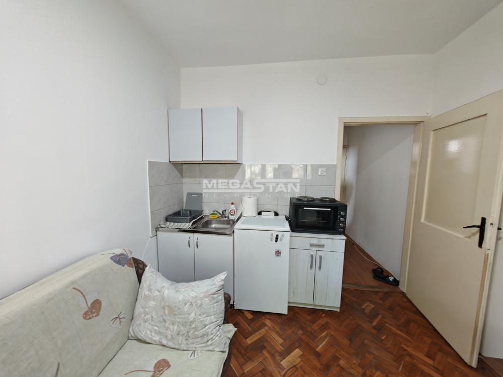 Stan Izdavanje Beograd Zvezdarska Šuma 17 m2