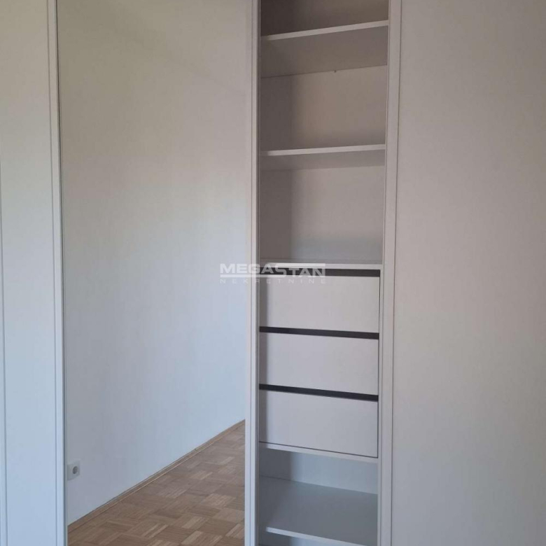 Stan Izdavanje Beograd Blok 61 65 m2
