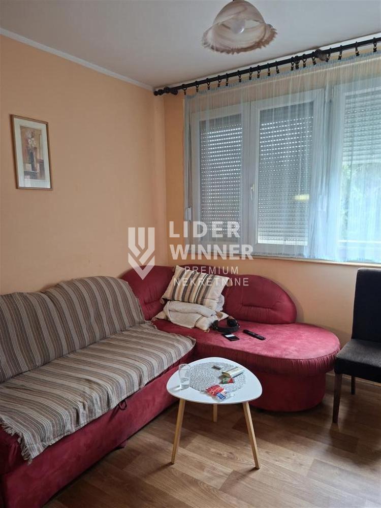 Stan Prodaja Beograd Zemun Polje 45 m2