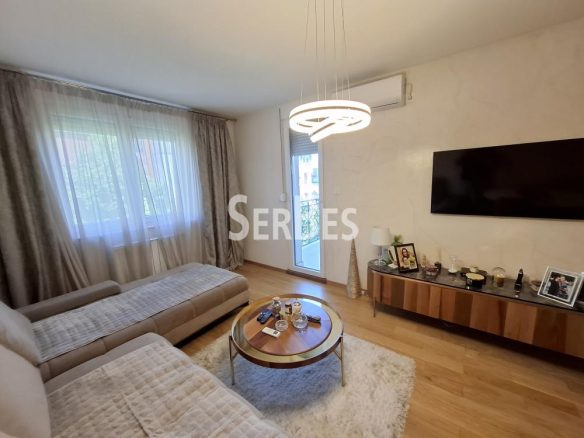 Dvosoban stan za izdavanje, Socijalno, Novi Sad, 50m², 2. sprat, 600 €/mes