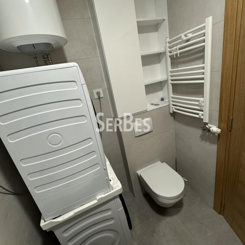 Stan Izdavanje Novi Sad  58 m2