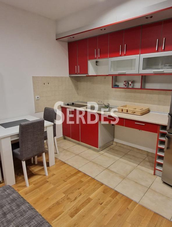 Stan Izdavanje Novi Sad  29 m2