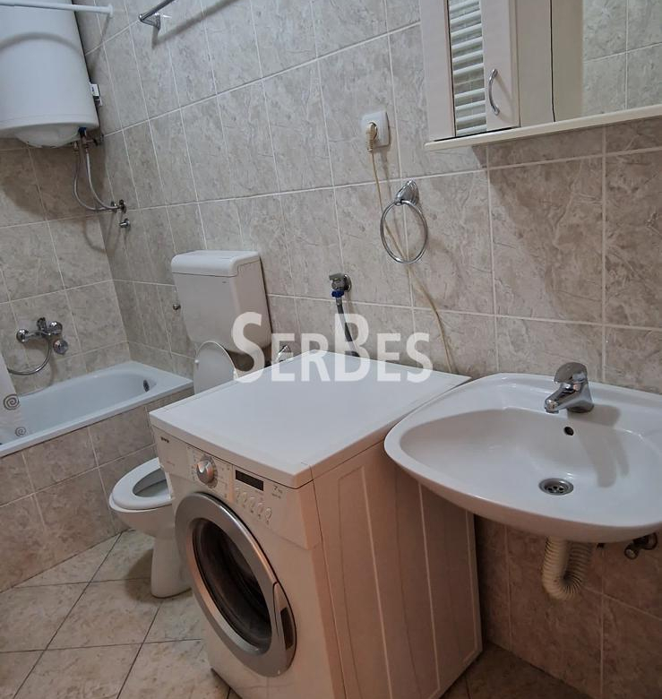 Stan Izdavanje Novi Sad  29 m2