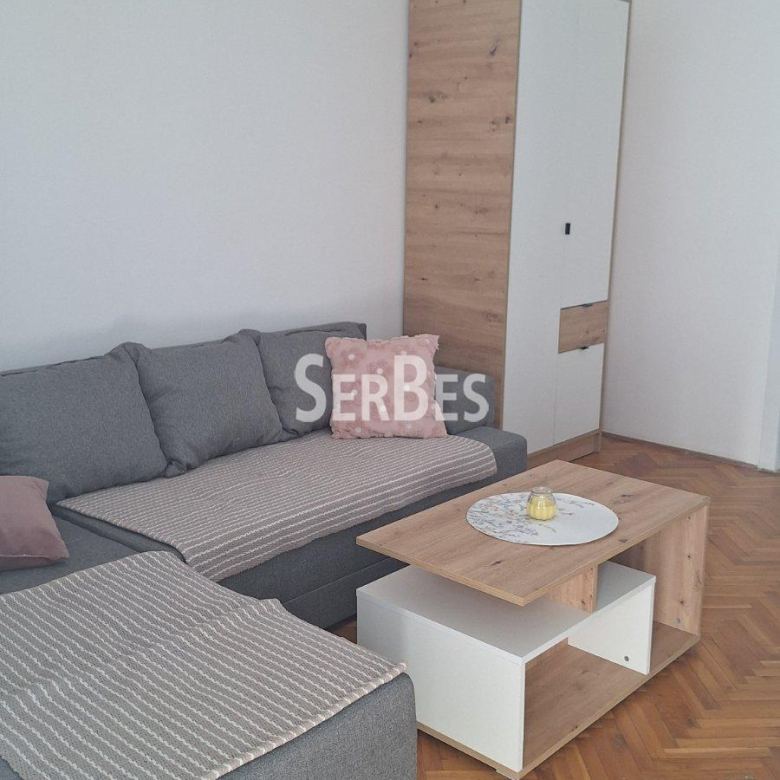 Stan Izdavanje Novi Sad  34 m2