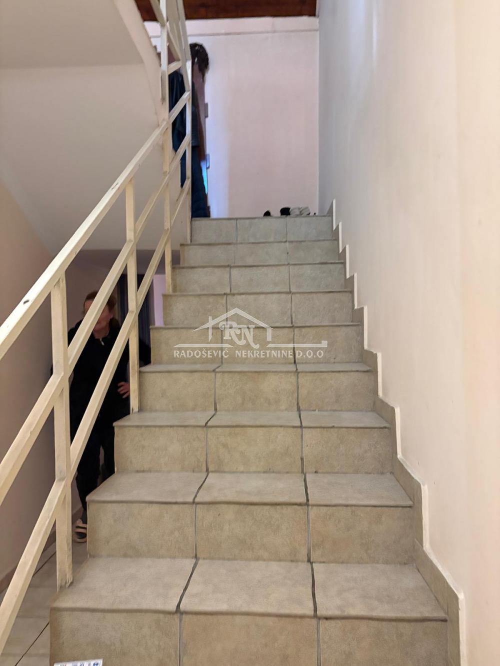 Stan Prodaja Beograd Petlovo Brdo 62 m2