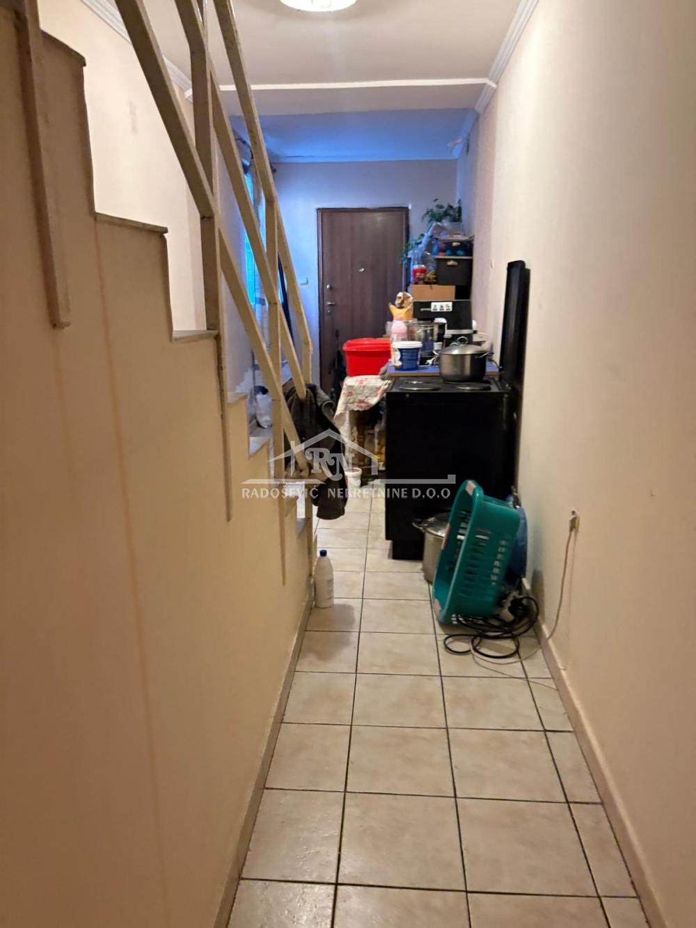 Stan Prodaja Beograd Petlovo Brdo 62 m2