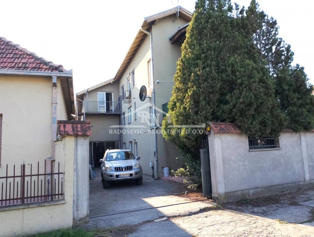 Lokal Izdavanje Pećinci Lokal Izdavanje Pećinci 555 m2