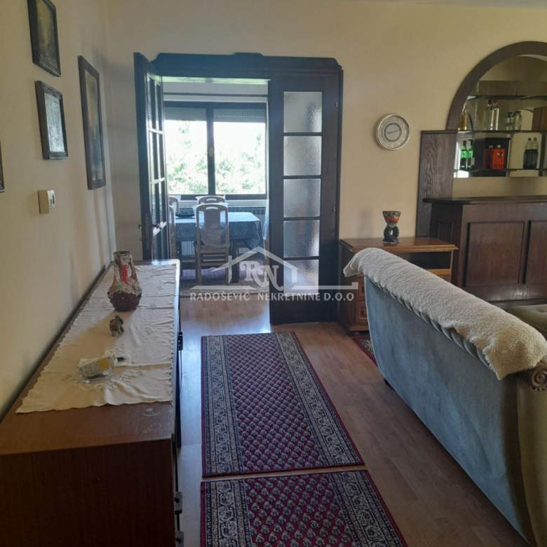 Stan Izdavanje Beograd Banovo Brdo 90 m2